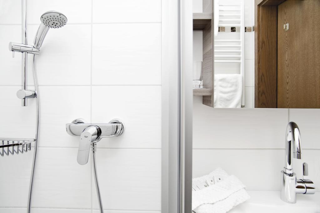 Gasthof & Landhotel Ohrnbachtal Weilbach Ngoại thất bức ảnh