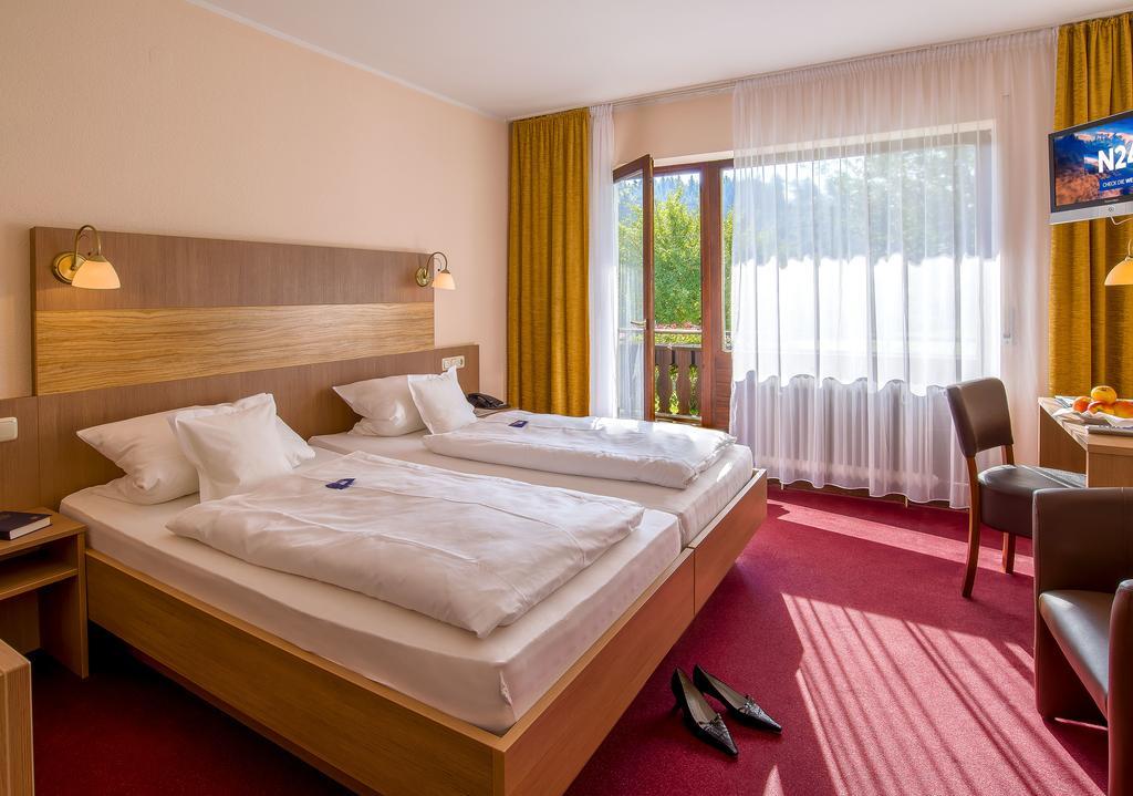 Gasthof & Landhotel Ohrnbachtal Weilbach Ngoại thất bức ảnh